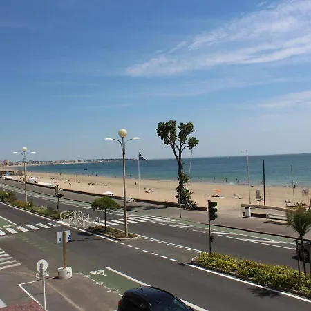 Agreable 4 Pers. Avec Terrasse Et Parking, - Fr-1-245-133 * La Baule