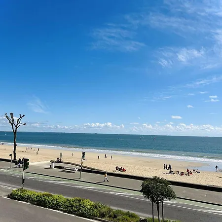 Apartment Agreable 4 Pers. Avec Terrasse Et Parking, - Fr-1-245-133